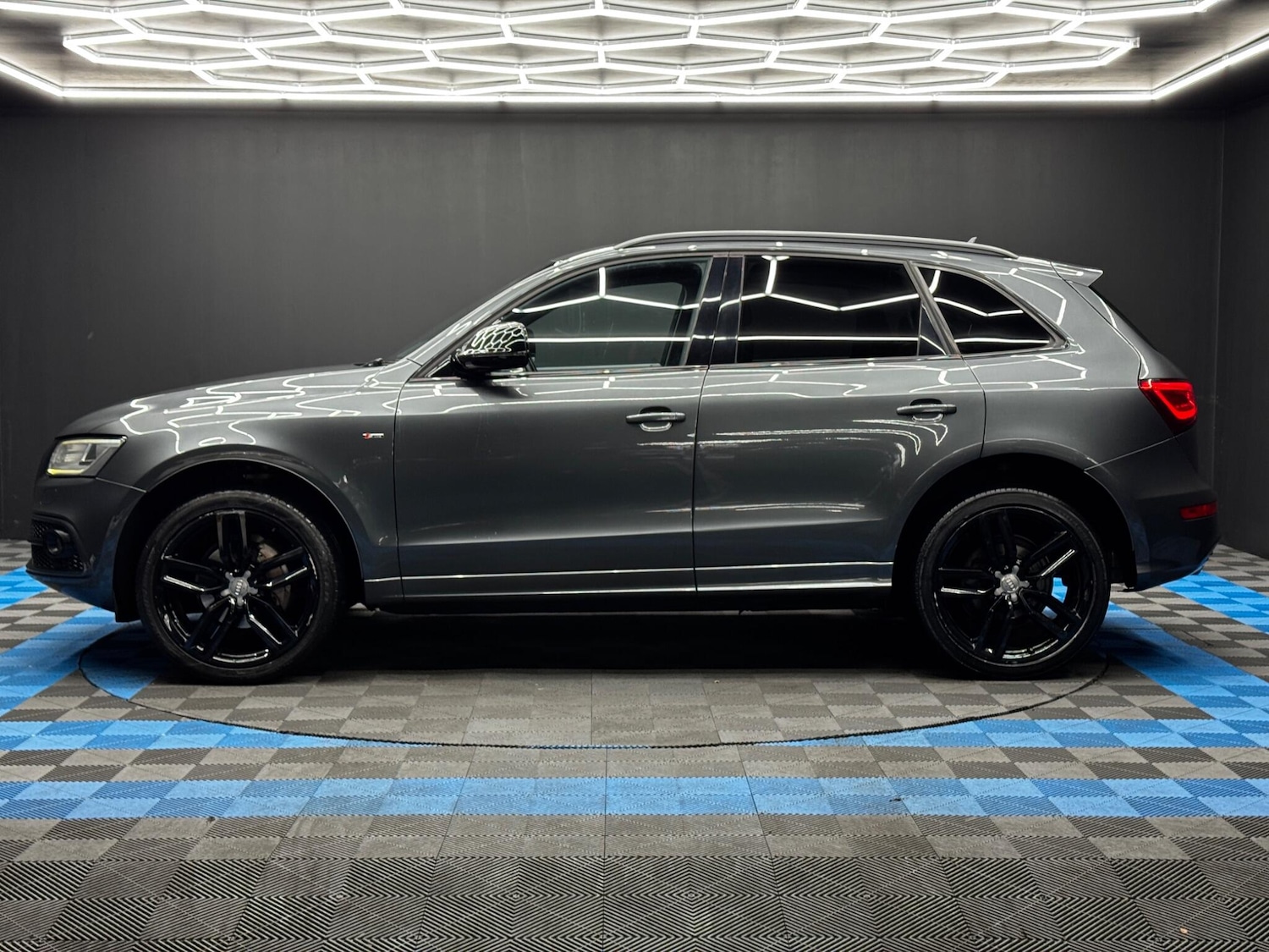 Used Audi Q5 2017 for sale - 76701594: Photo 8