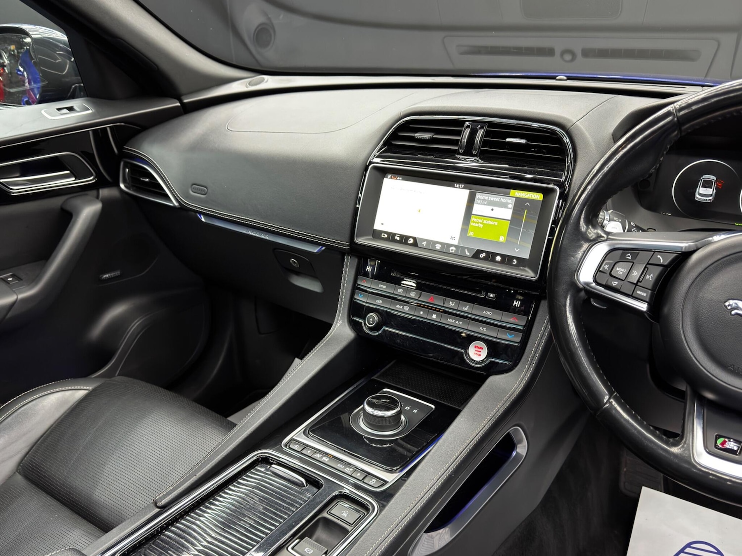 Used Jaguar F-Pace 2019 for sale - 76689135: Photo 24