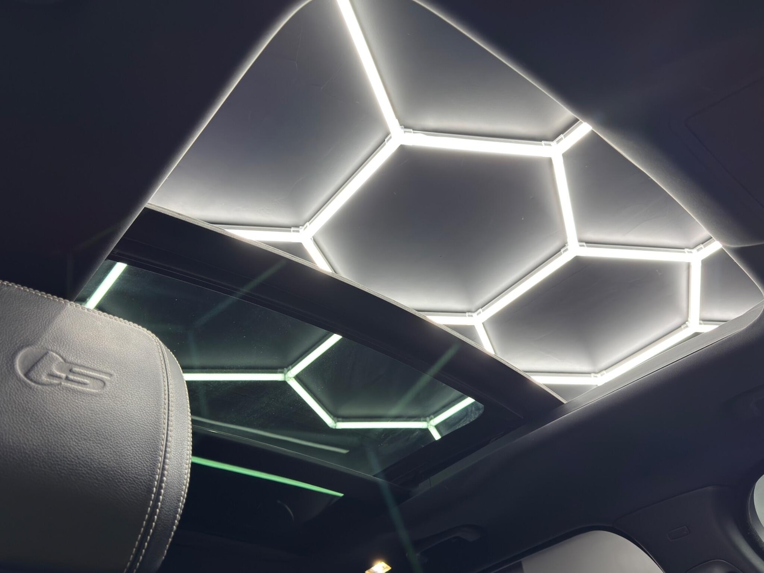 Used Jaguar F-Pace 2019 for sale - 76689135: Photo 38