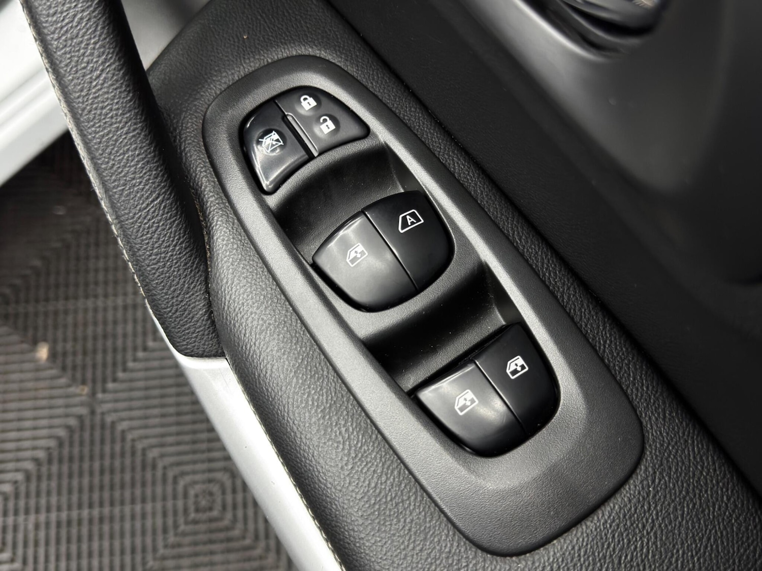 Used Renault Kadjar 2018 for sale - 76498907: Photo 45