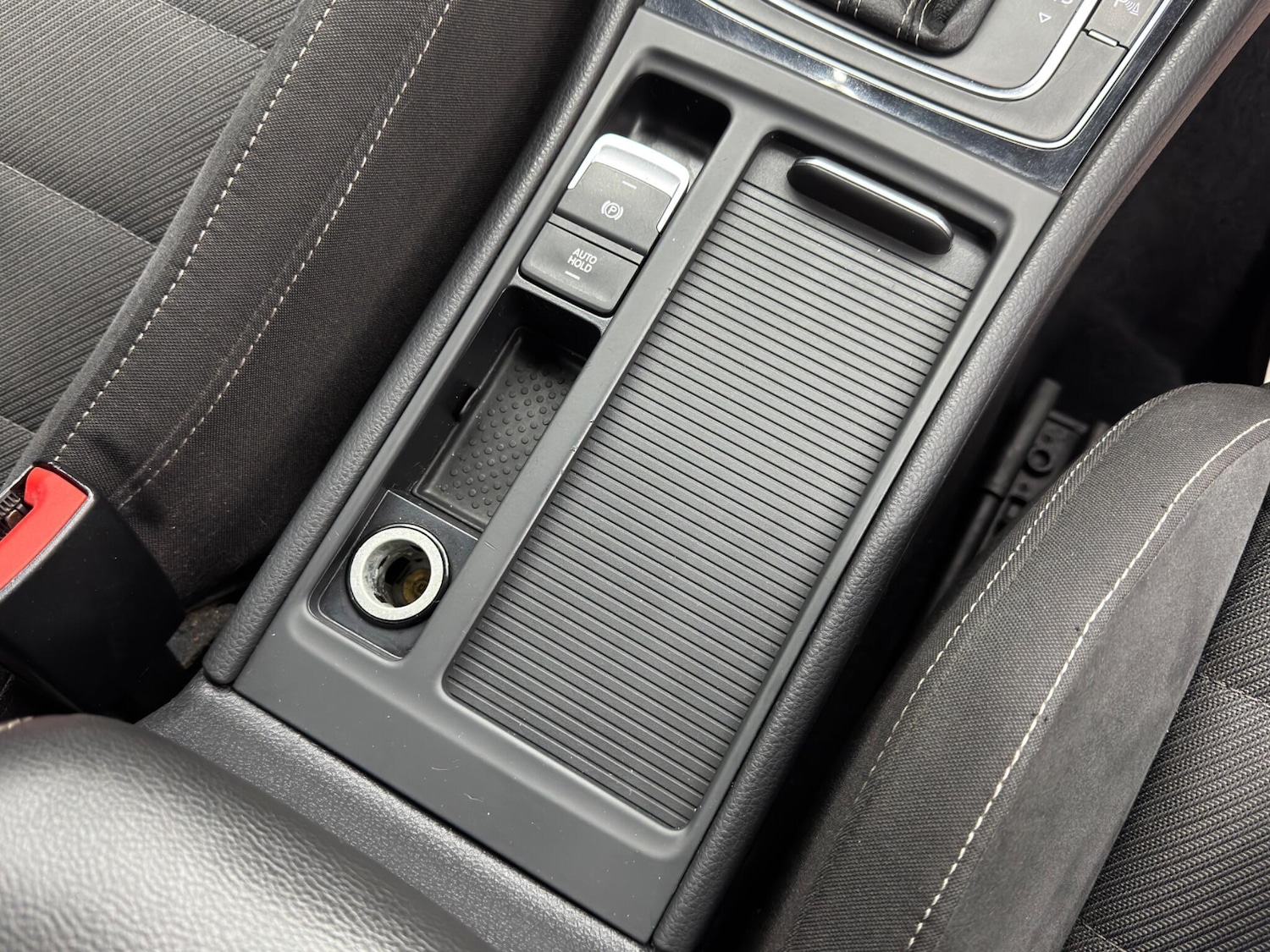 Used Volkswagen Golf 2018 for sale - 77229495: Photo 24