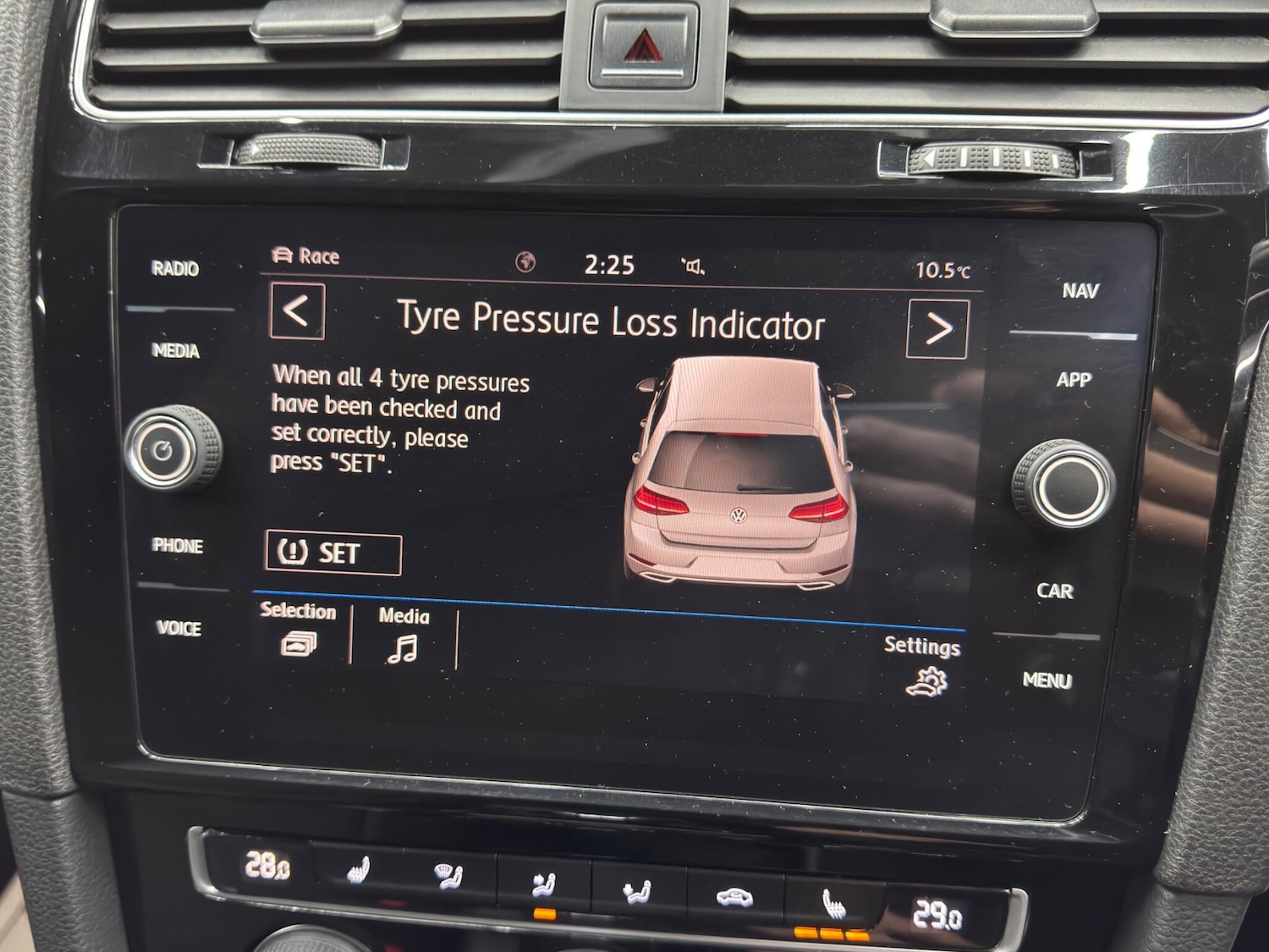 Used Volkswagen Golf 2018 for sale - 77229495: Photo 36