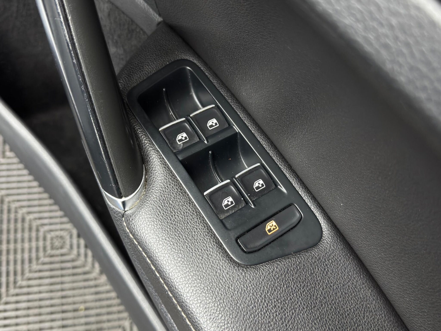 Used Volkswagen Golf 2018 for sale - 77229495: Photo 45