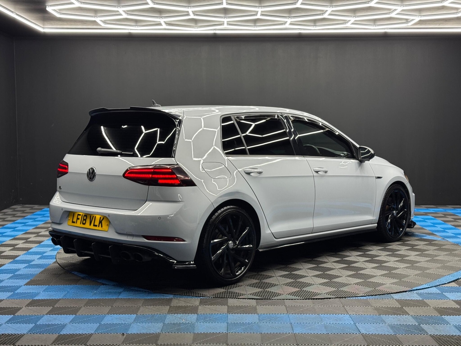 Used Volkswagen Golf 2018 for sale - 77229495: Photo 5