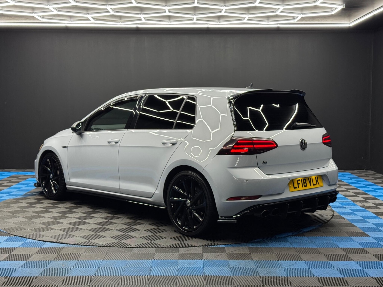 Used Volkswagen Golf 2018 for sale - 77229495: Photo 7