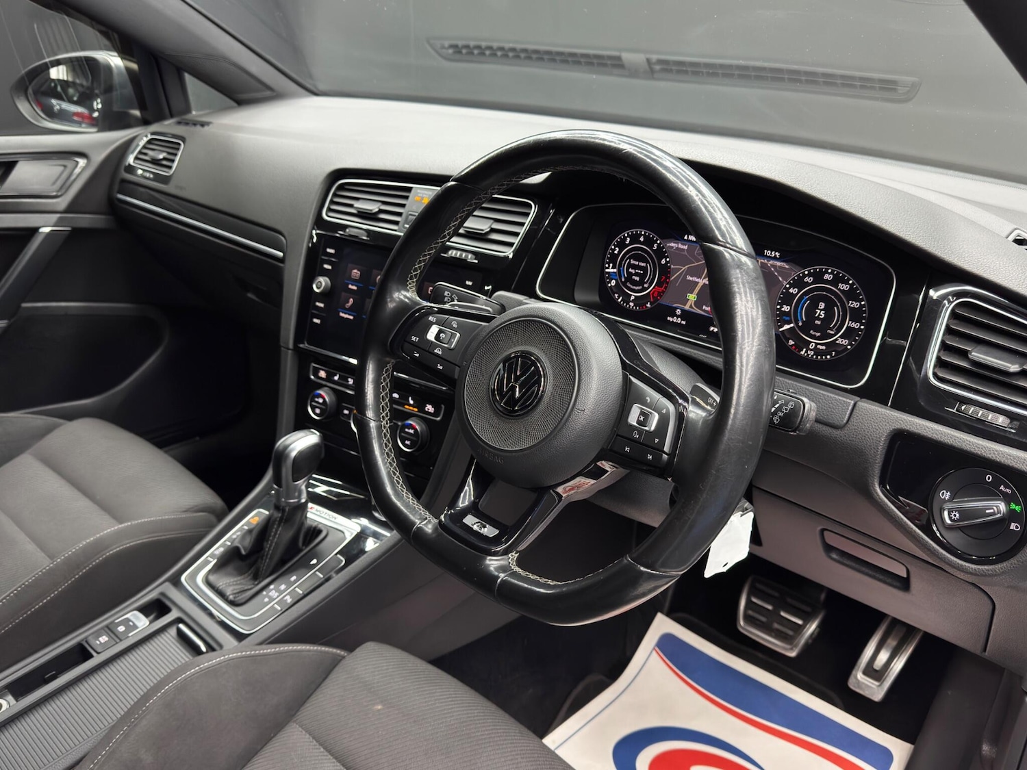 Used Volkswagen Golf 2018 for sale - 77229495: Photo 9