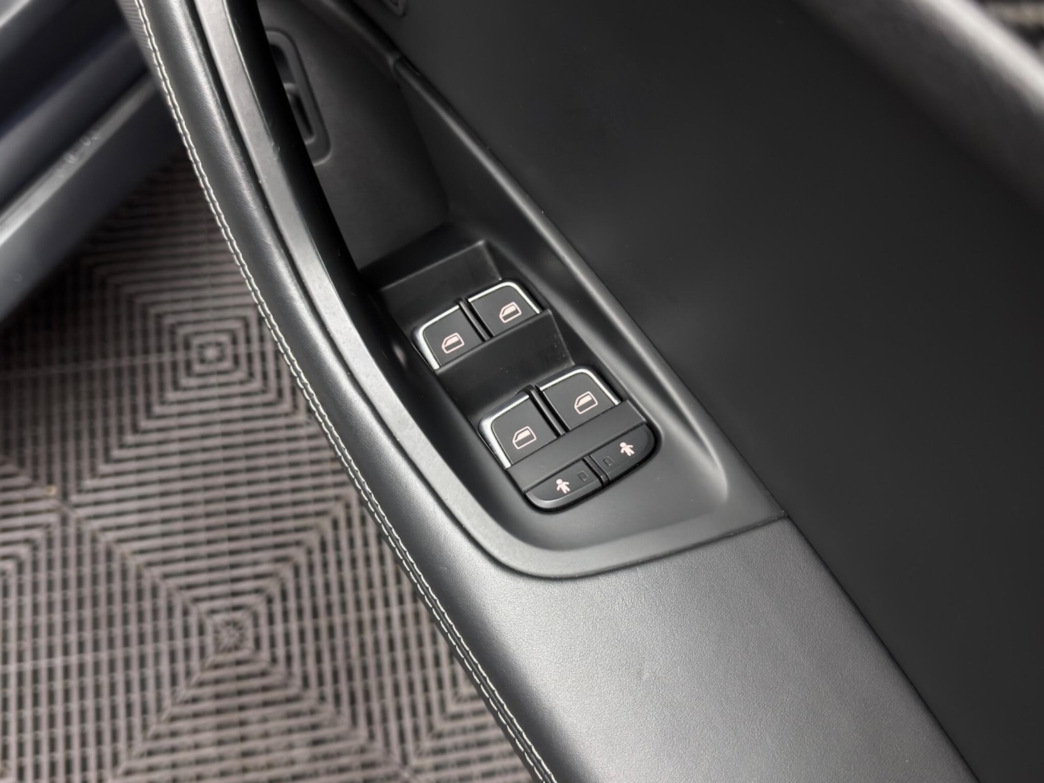 Used Audi RS6 Avant for sale - 76227728: Photo 42