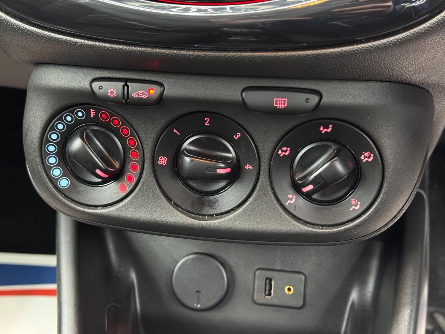 Used Vauxhall Corsa 2015 for sale - 77351891: Photo 25