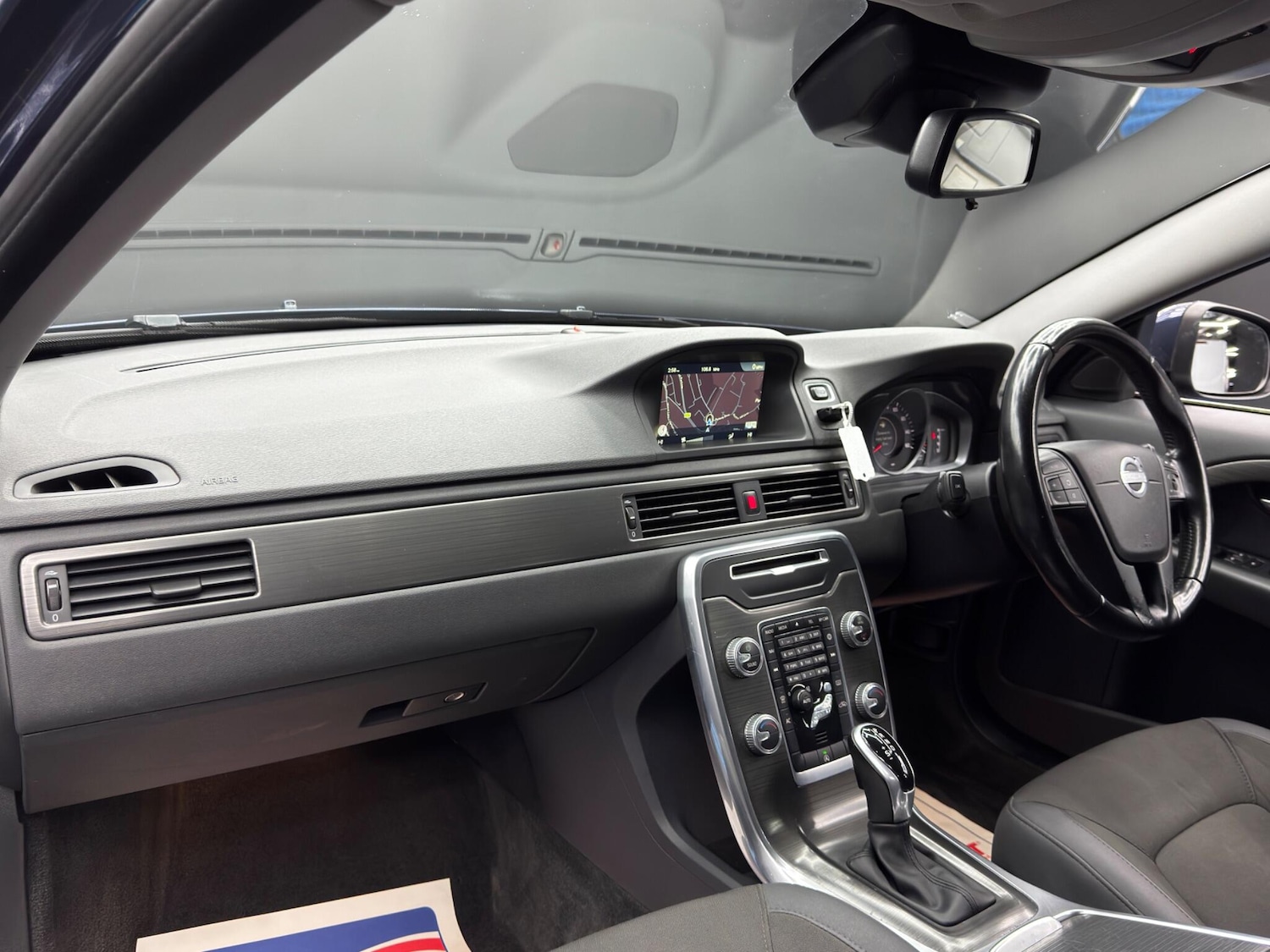 Used Volvo V70 2015 for sale - 78073040: Photo 11