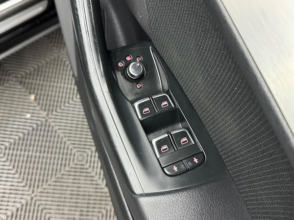 Used Audi Q3 2017 for sale - 75401123: Photo 40