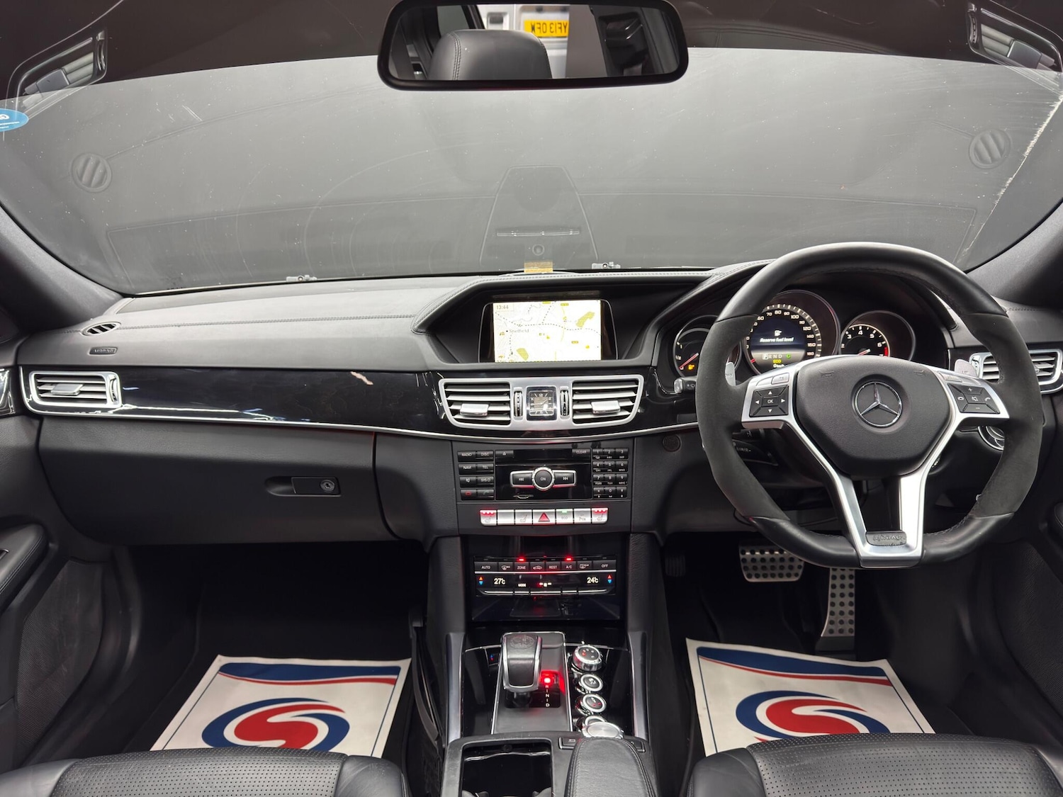 Used Mercedes-Benz E Class 2014 for sale - 77279378: Photo 10