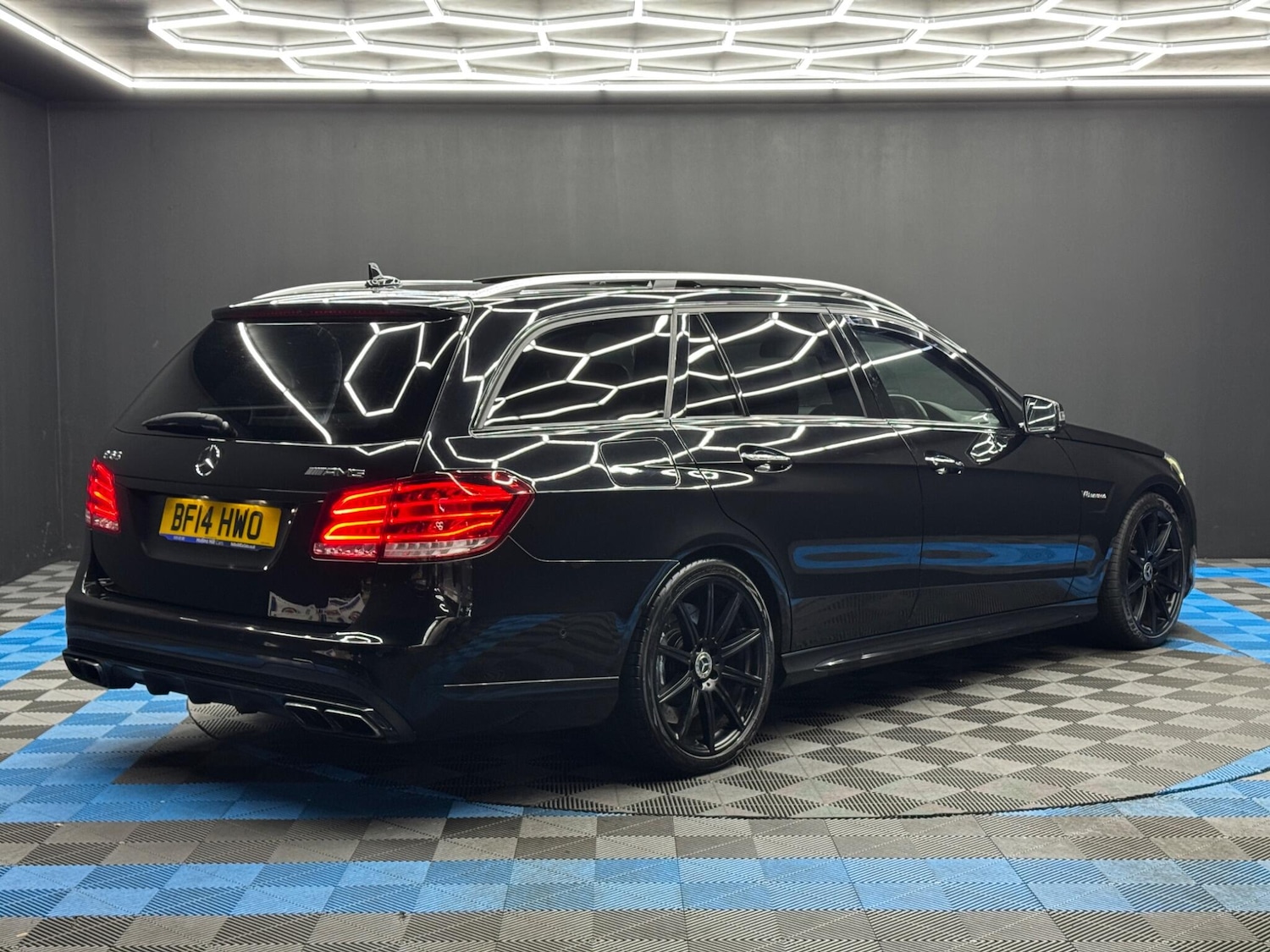 Used Mercedes-Benz E Class 2014 for sale - 77279378: Photo 5