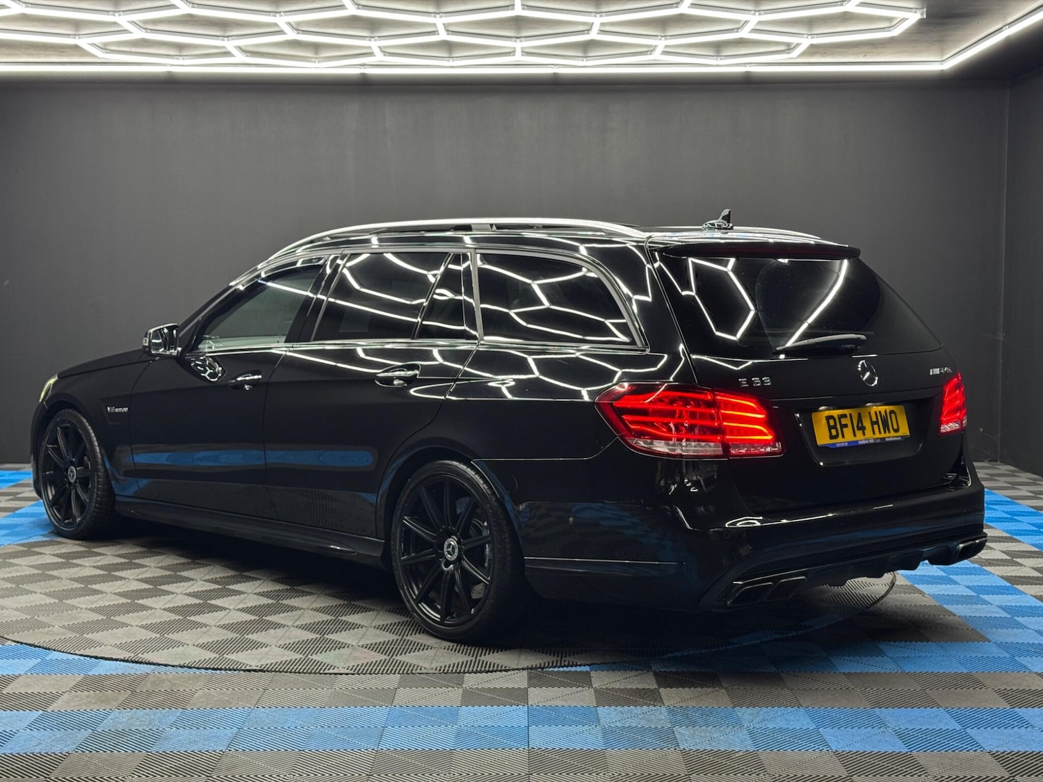 Used Mercedes-Benz E Class 2014 for sale - 77279378: Photo 7