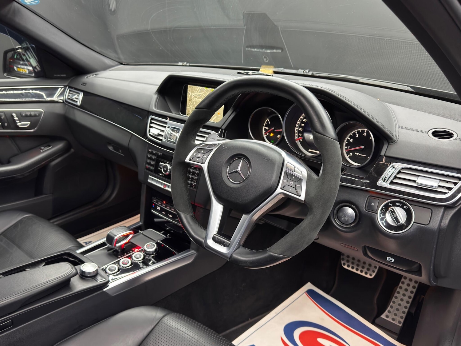 Used Mercedes-Benz E Class 2014 for sale - 77279378: Photo 9