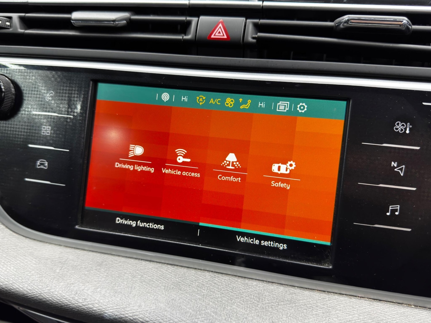 Used Citroen Grand C4 Picasso 2017 for sale - 78170562: Photo 35