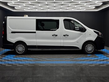 Used Vauxhall Vivaro 2015 for sale - 76573390: Photo