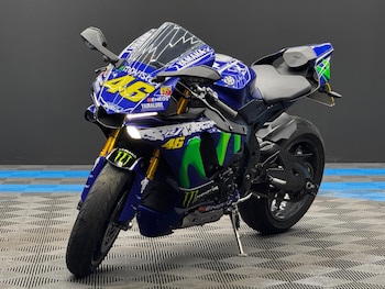 Used Yamaha R1 2017 for sale - bike-78492514: Photo