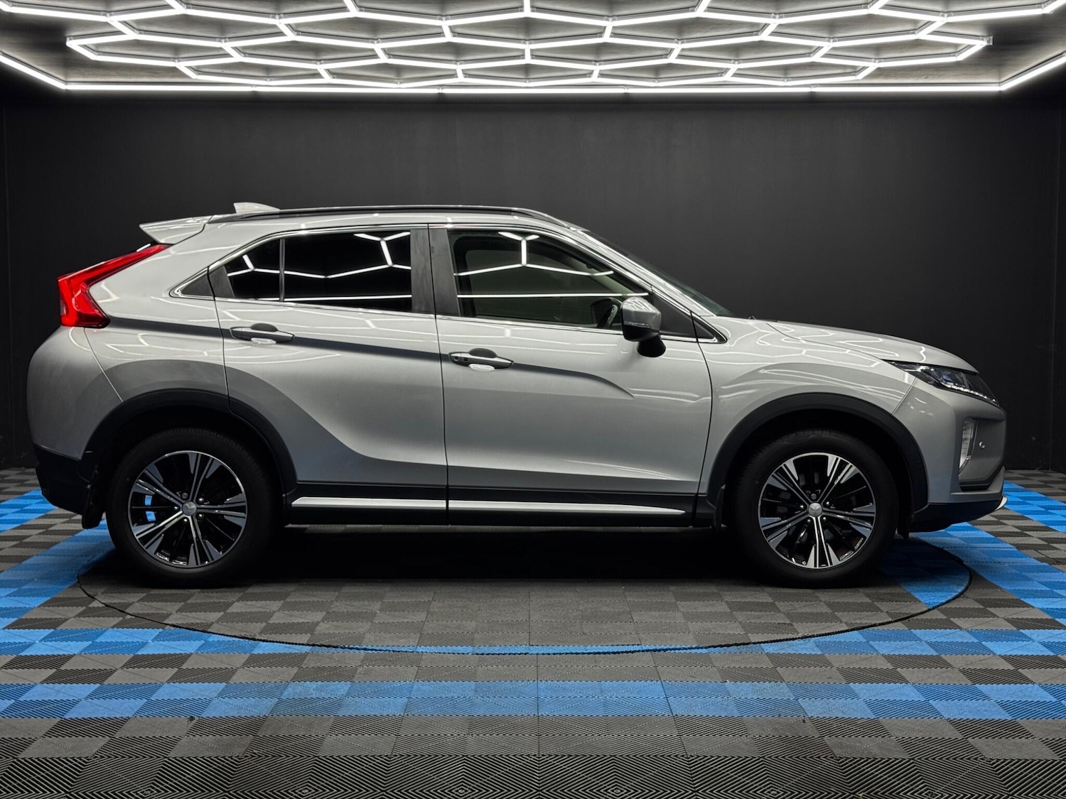 Used Mitsubishi Eclipse Cross 2018 for sale - 76666637: Photo 4