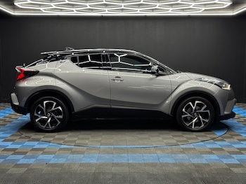 Used Toyota C-HR 2018 for sale - 79291438: Photo