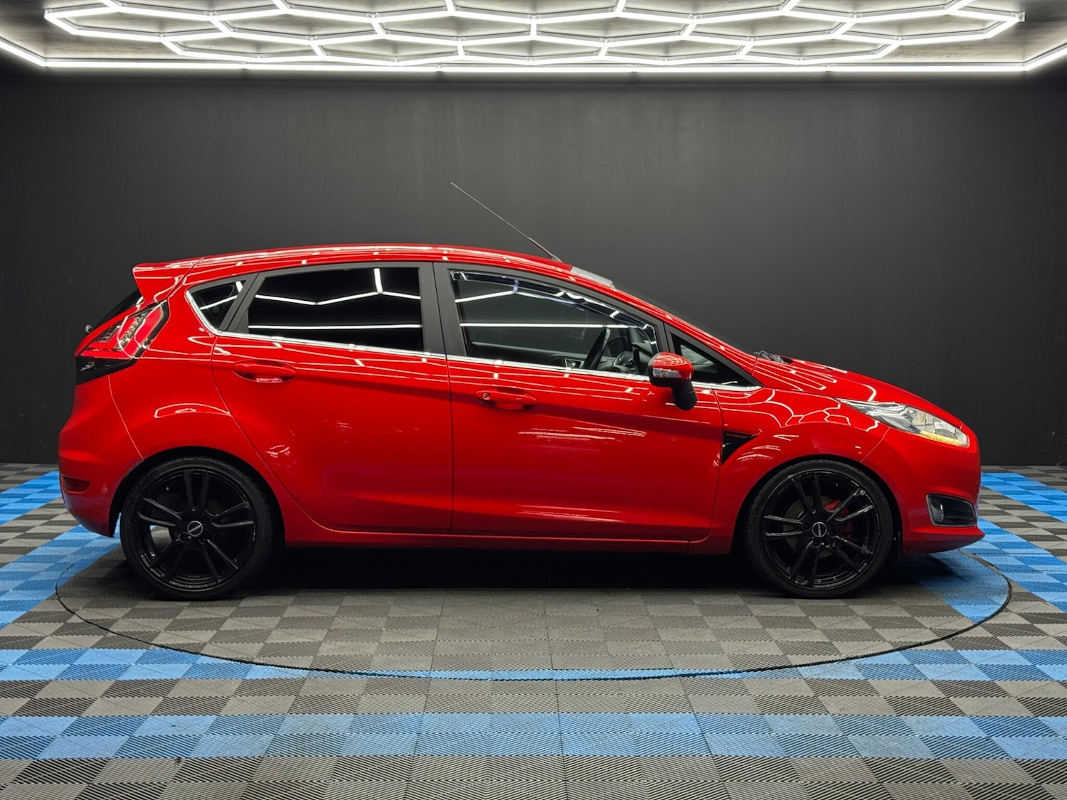 Used Ford Fiesta for sale - 77808172: Photo 4