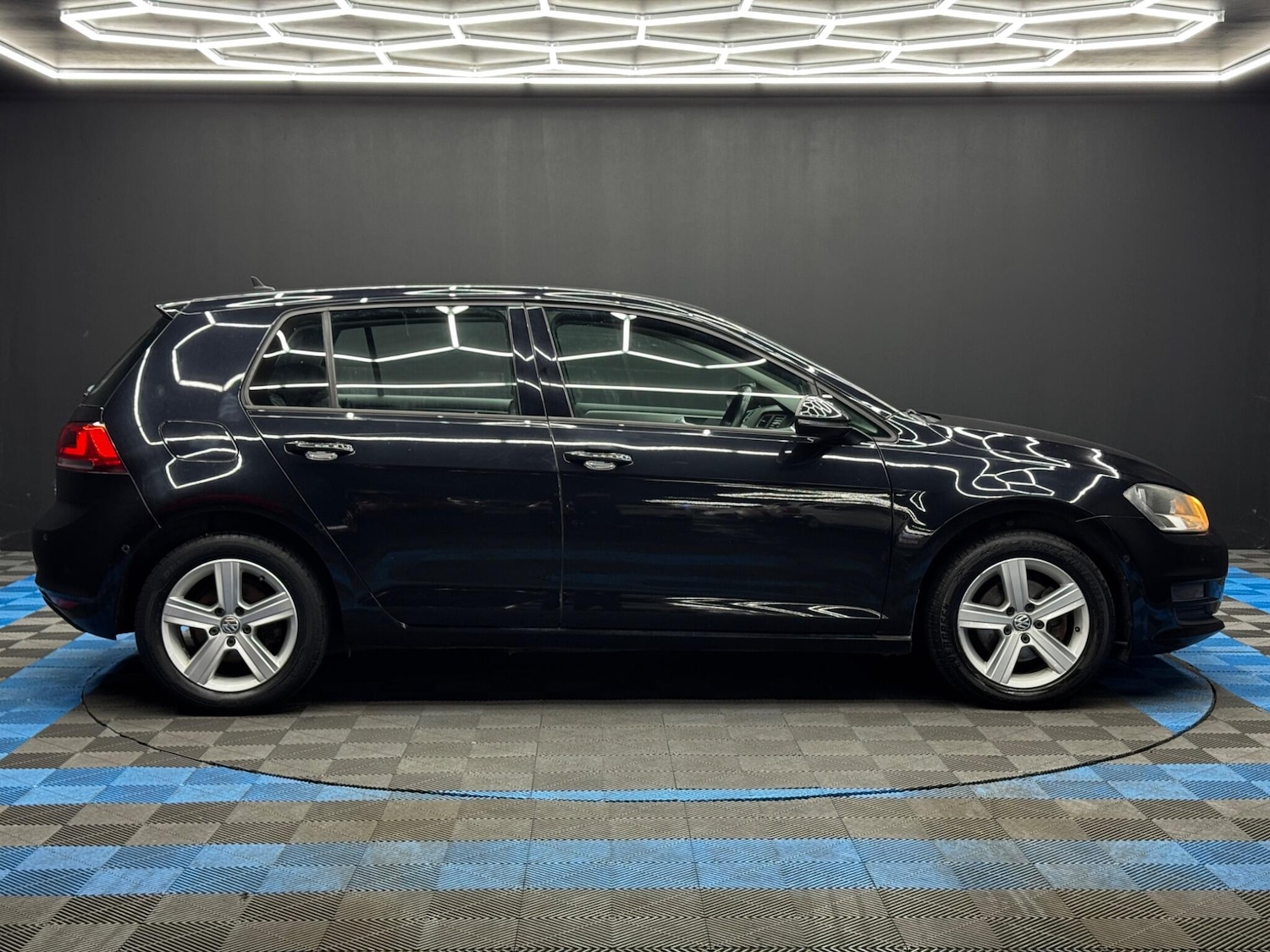 Used Volkswagen Golf for sale - 77824697: Photo 4