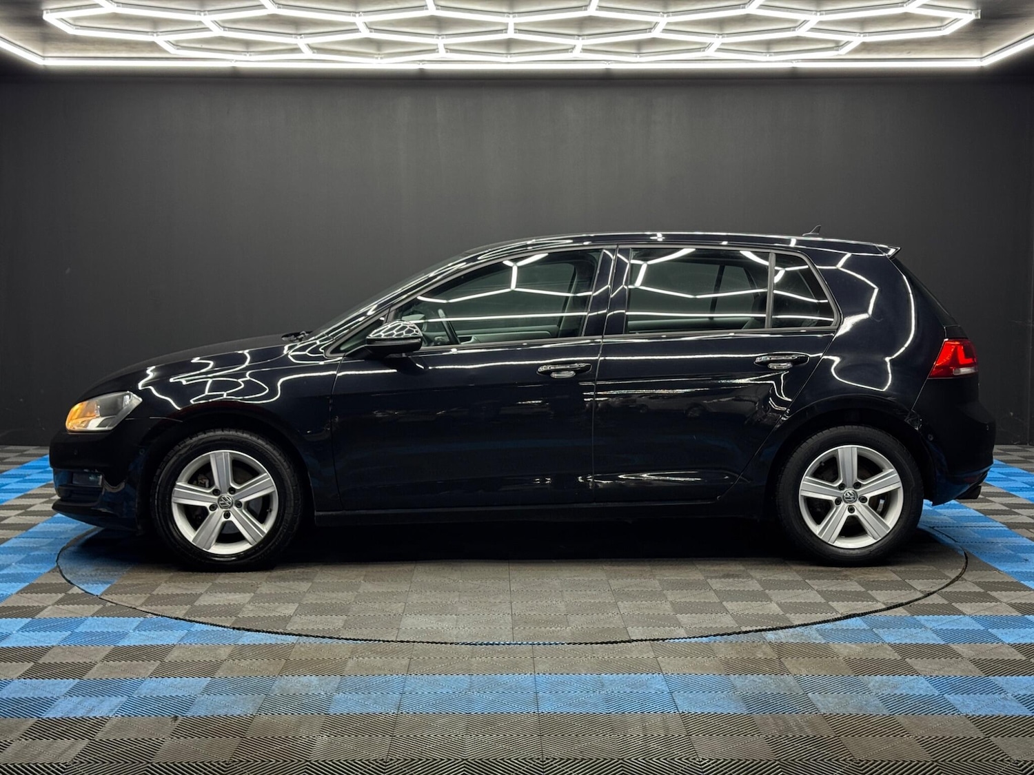 Used Volkswagen Golf for sale - 77824697: Photo 8