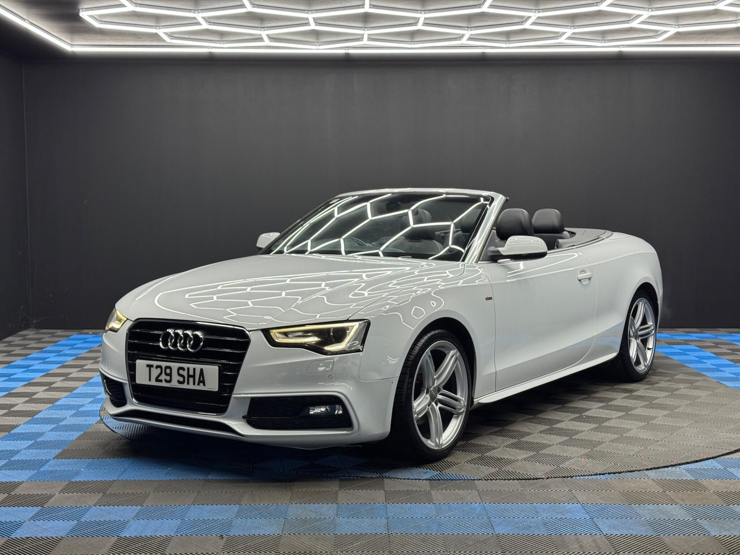 Used Audi A5 2014 for sale - 77992897: Photo 3