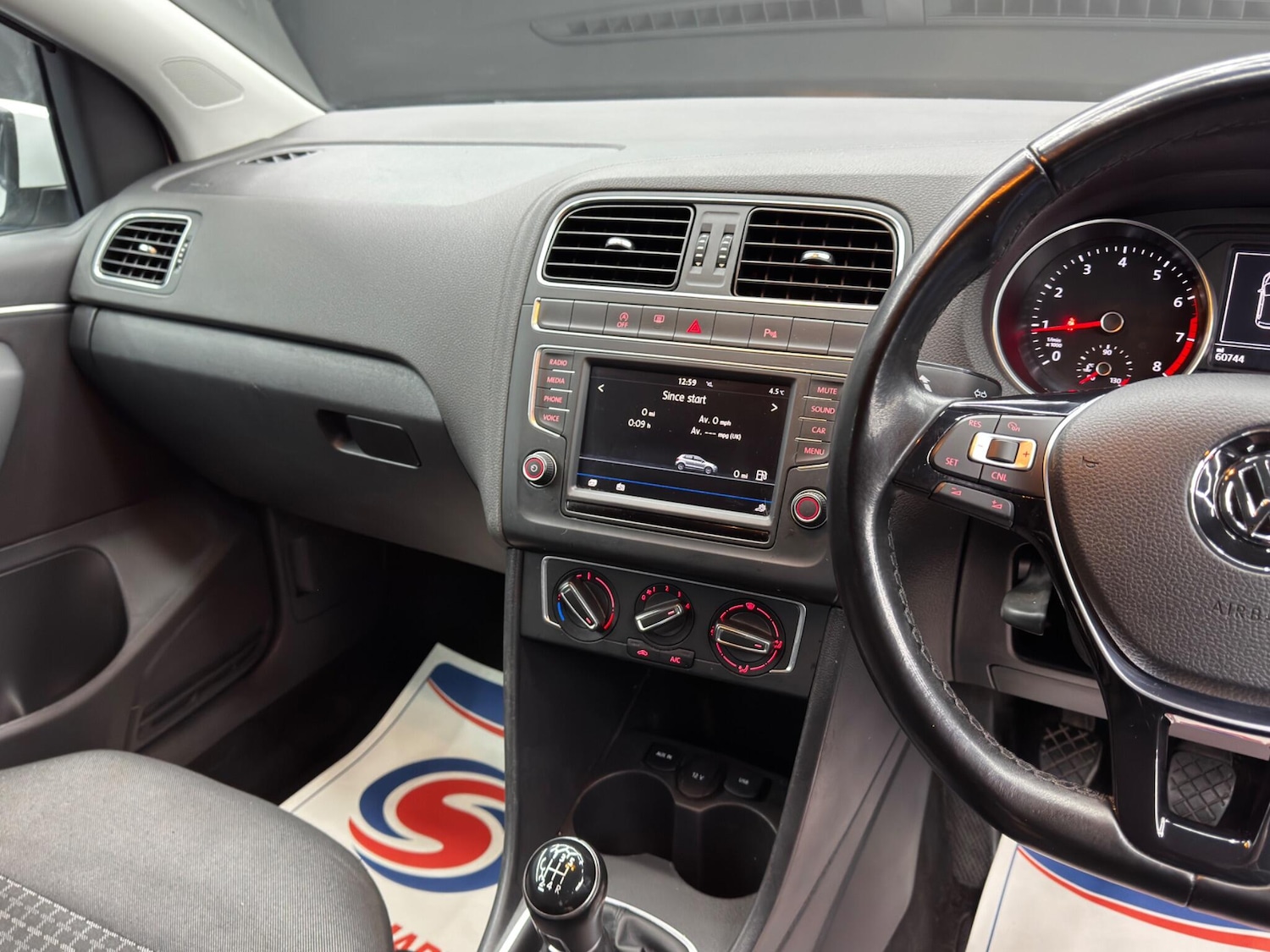 Used Volkswagen Polo 2017 for sale - 77425447: Photo 22