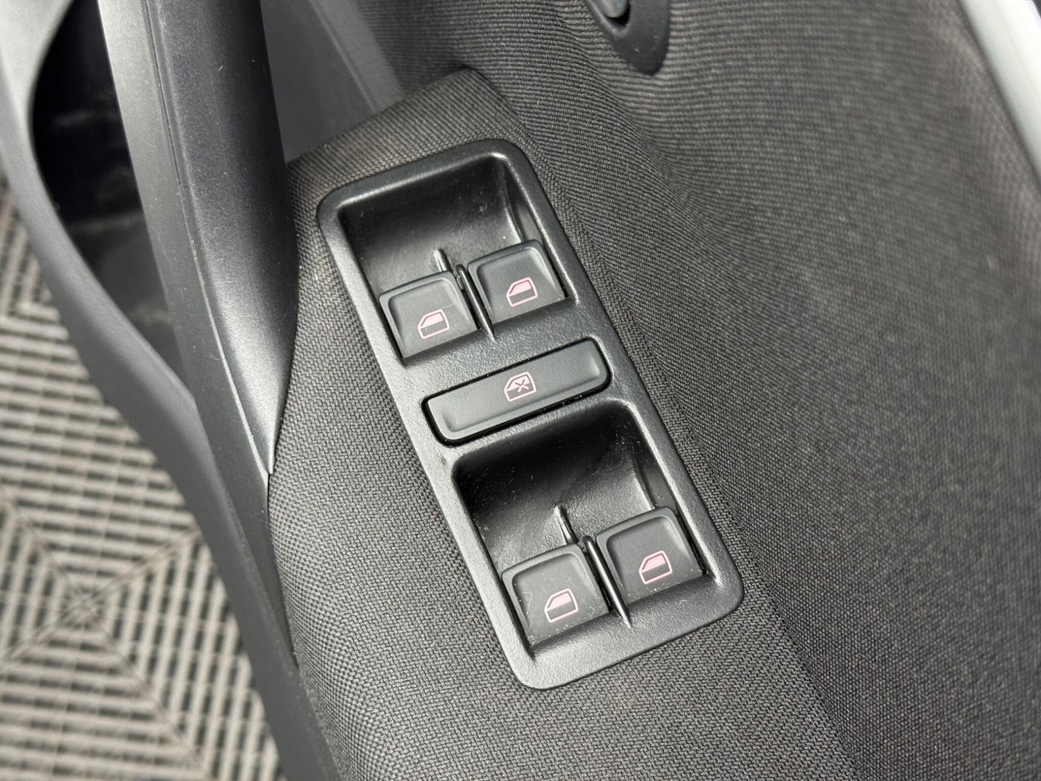 Used Volkswagen Polo 2017 for sale - 77425447: Photo 38