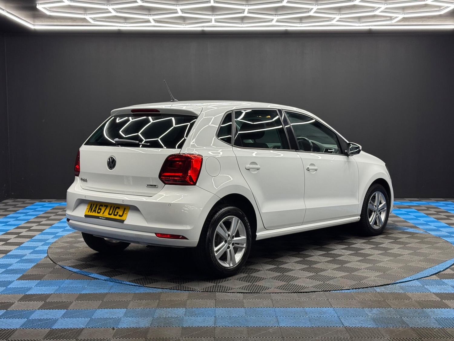 Used Volkswagen Polo 2017 for sale - 77425447: Photo 5