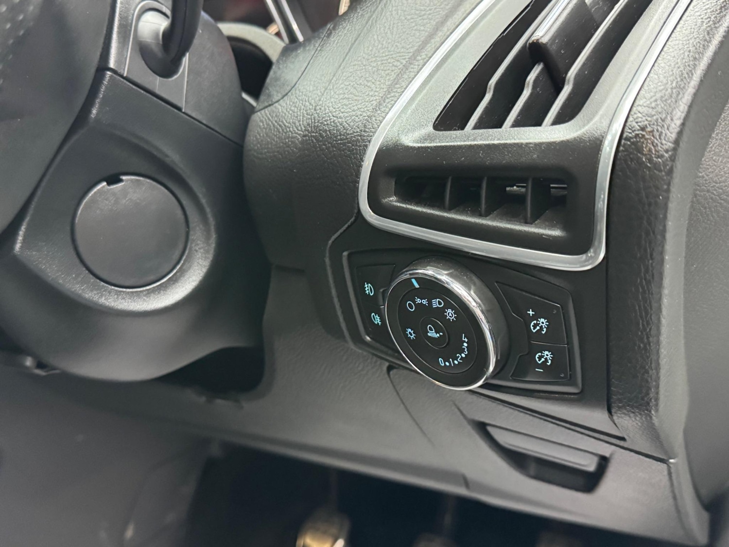 Used Ford Focus 2014 for sale - 76701623: Photo 24