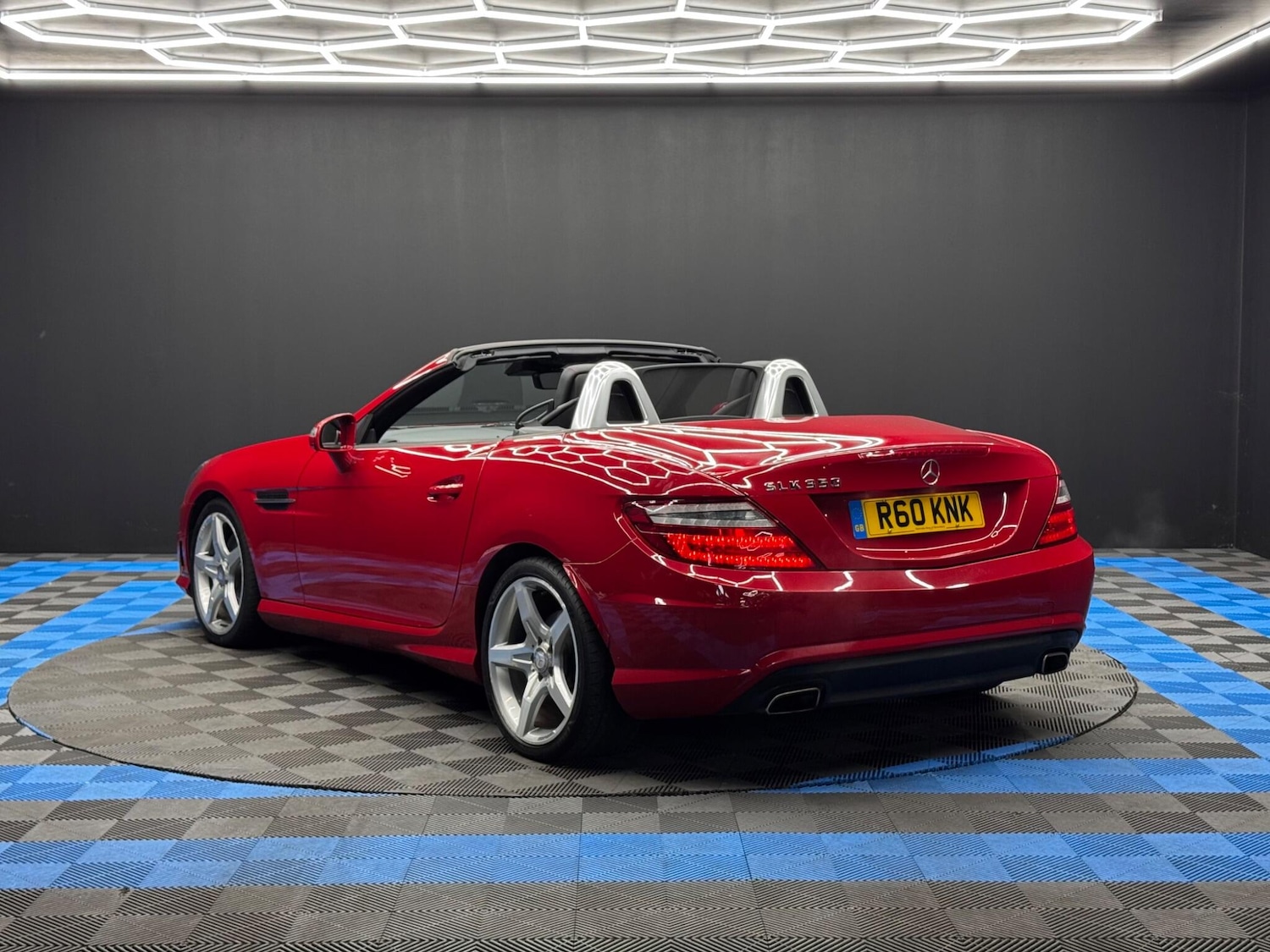 Used Mercedes-Benz SLK 2011 for sale - 76137653: Photo 7