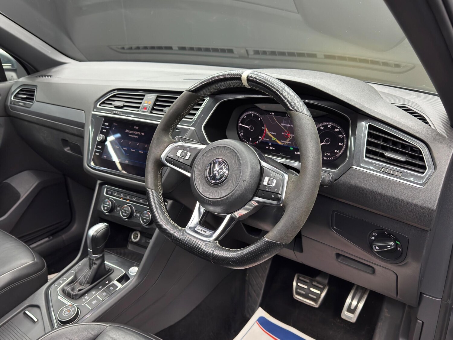 Used Volkswagen Tiguan for sale - 77510407: Photo 9