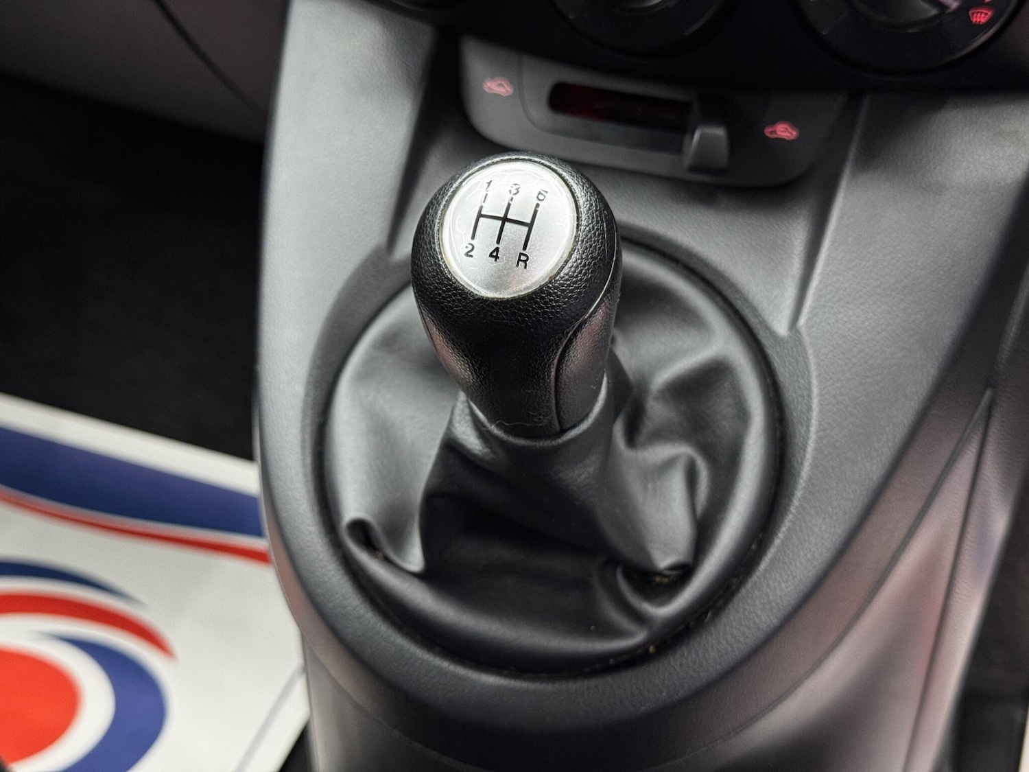 Used Mazda Mazda2 2014 for sale - 77958169: Photo 23