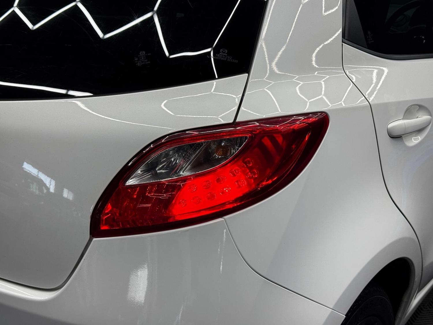 Used Mazda Mazda2 2014 for sale - 77958169: Photo 32