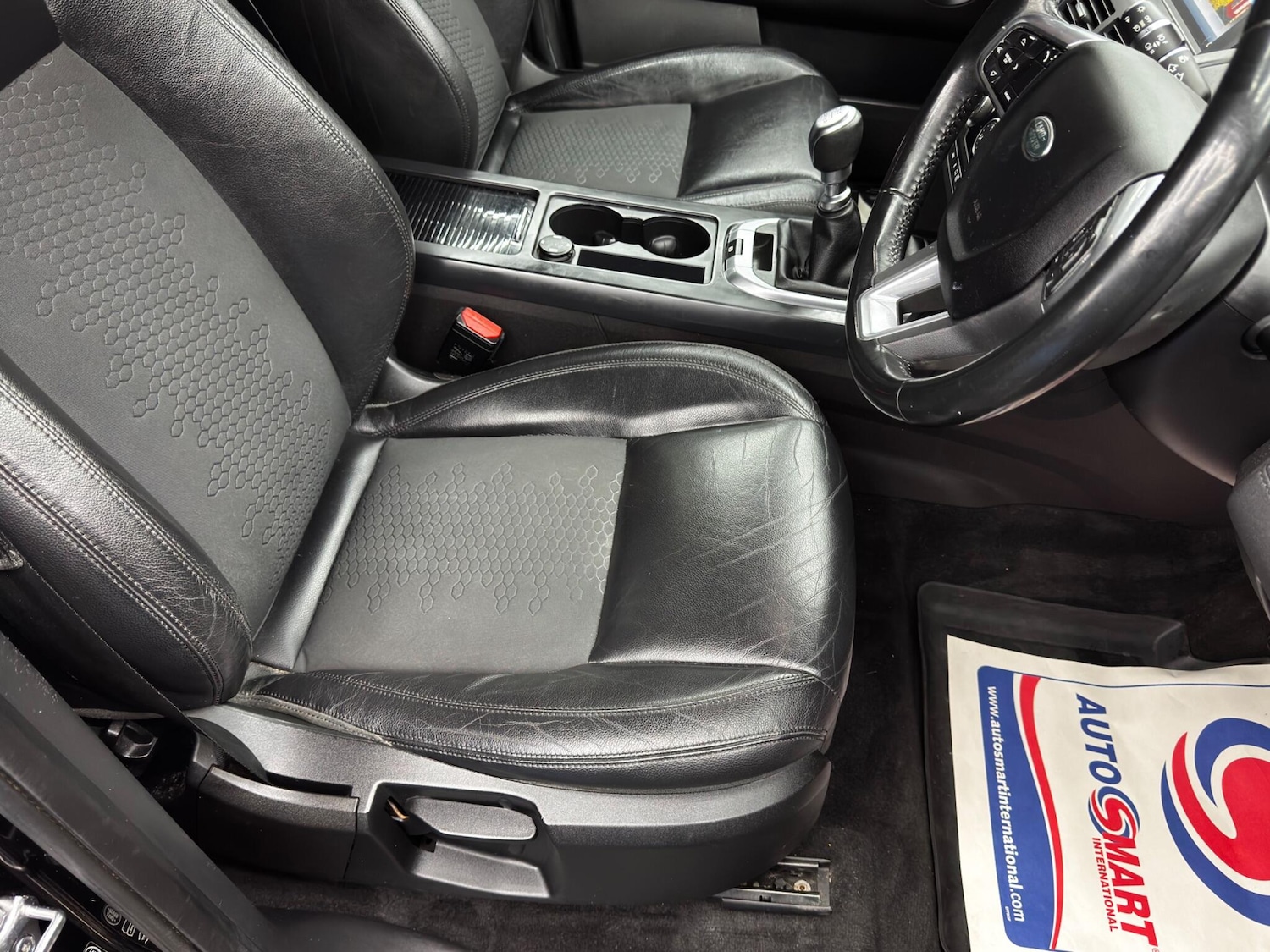 Used Land Rover Discovery Sport 2017 for sale - 76485292: Photo 13