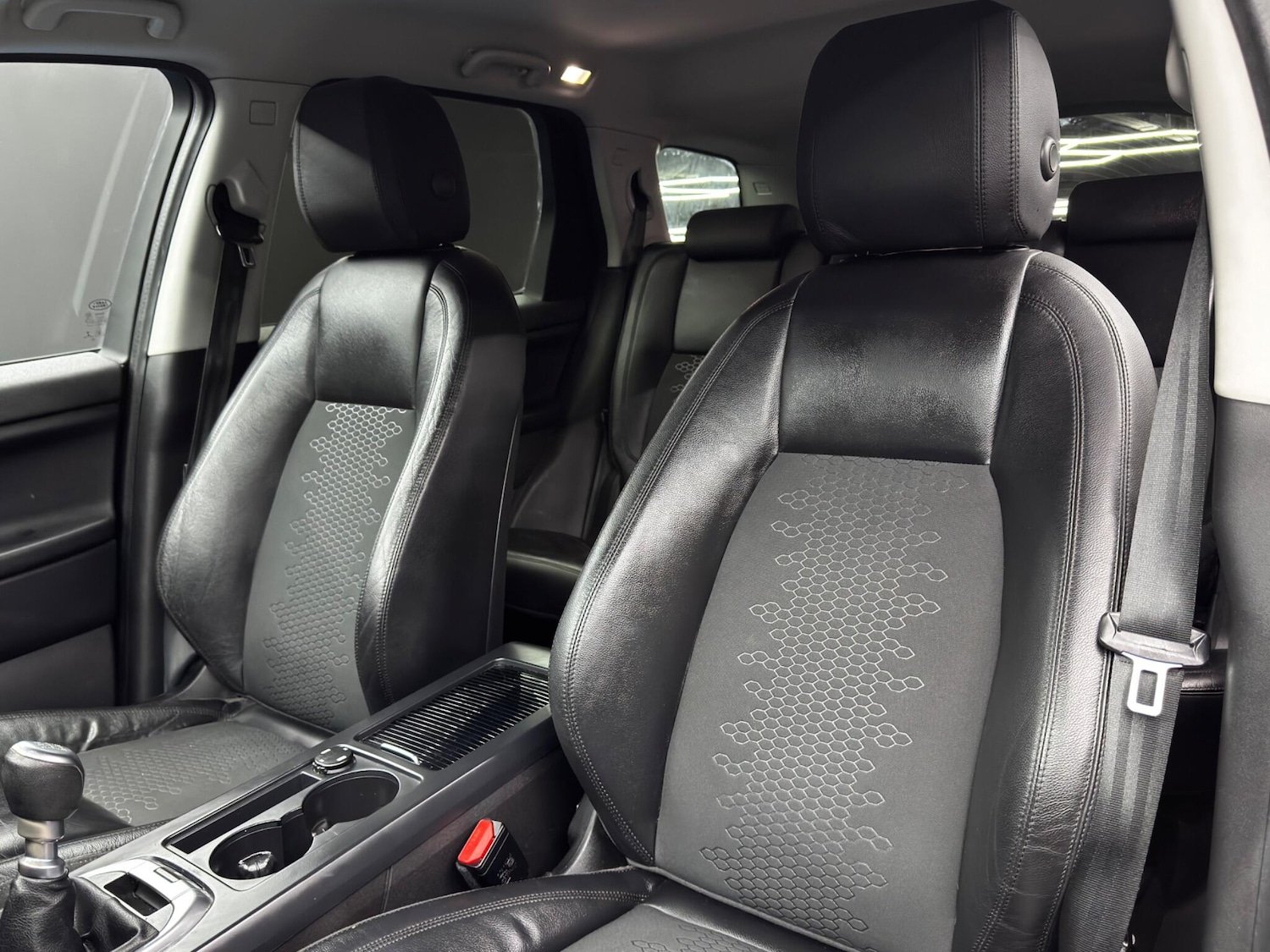 Used Land Rover Discovery Sport 2017 for sale - 76485292: Photo 14