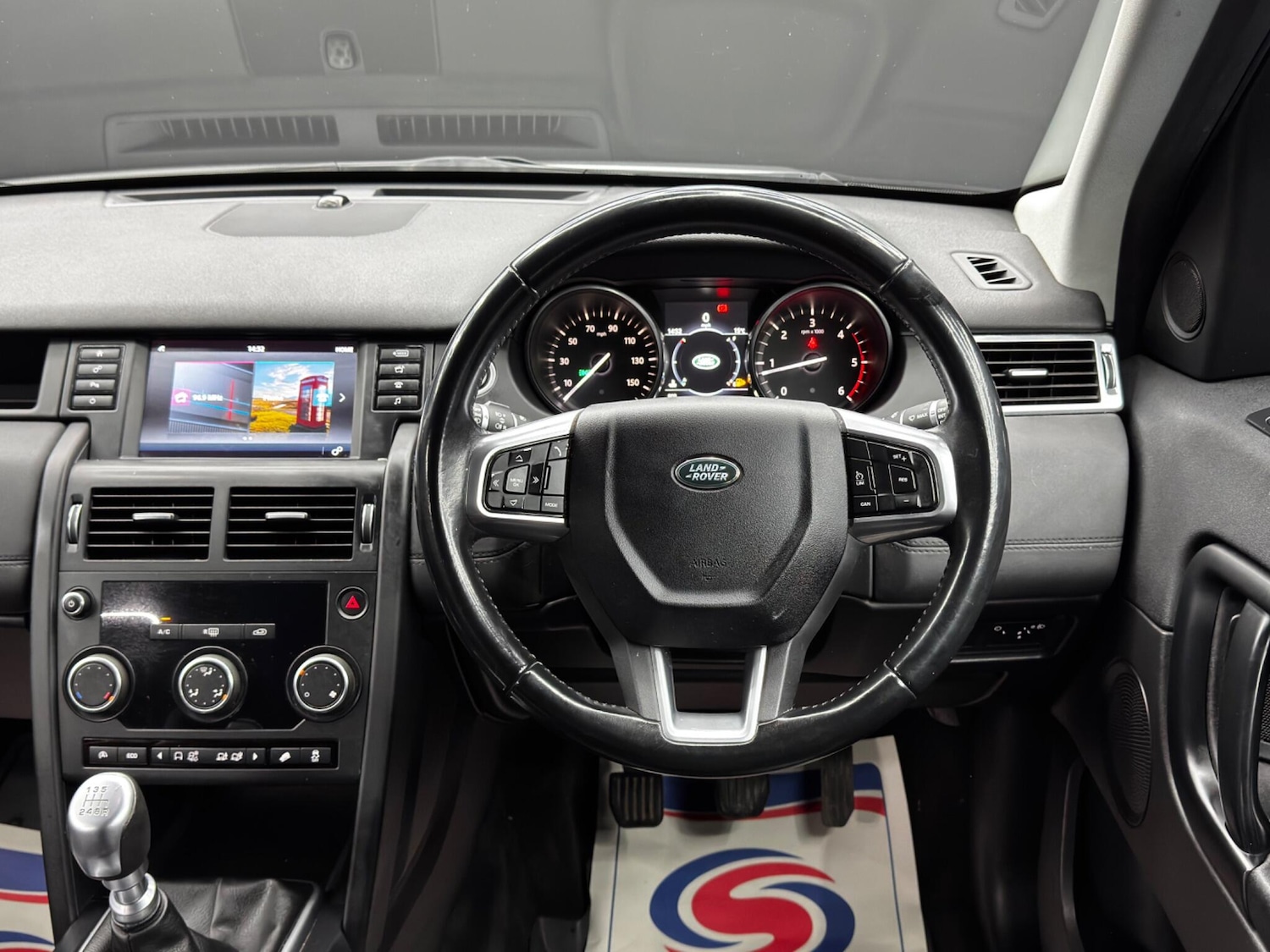 Used Land Rover Discovery Sport 2017 for sale - 76485292: Photo 18