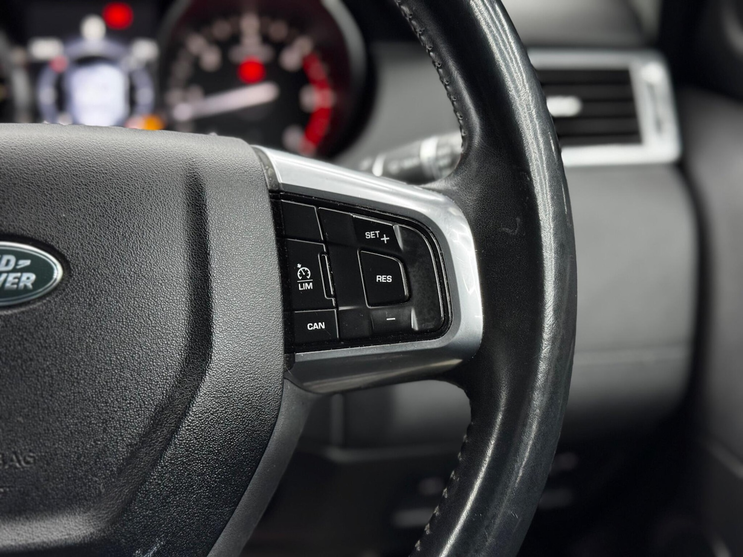 Used Land Rover Discovery Sport 2017 for sale - 76485292: Photo 21