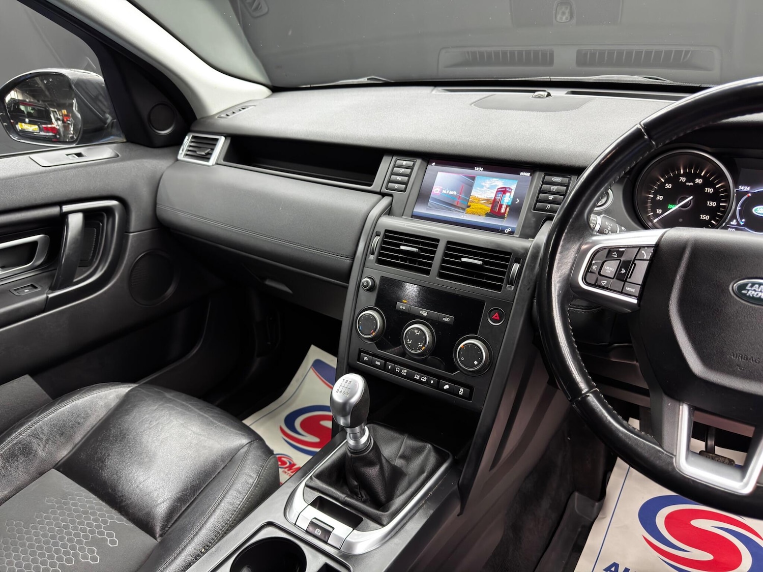 Used Land Rover Discovery Sport 2017 for sale - 76485292: Photo 23