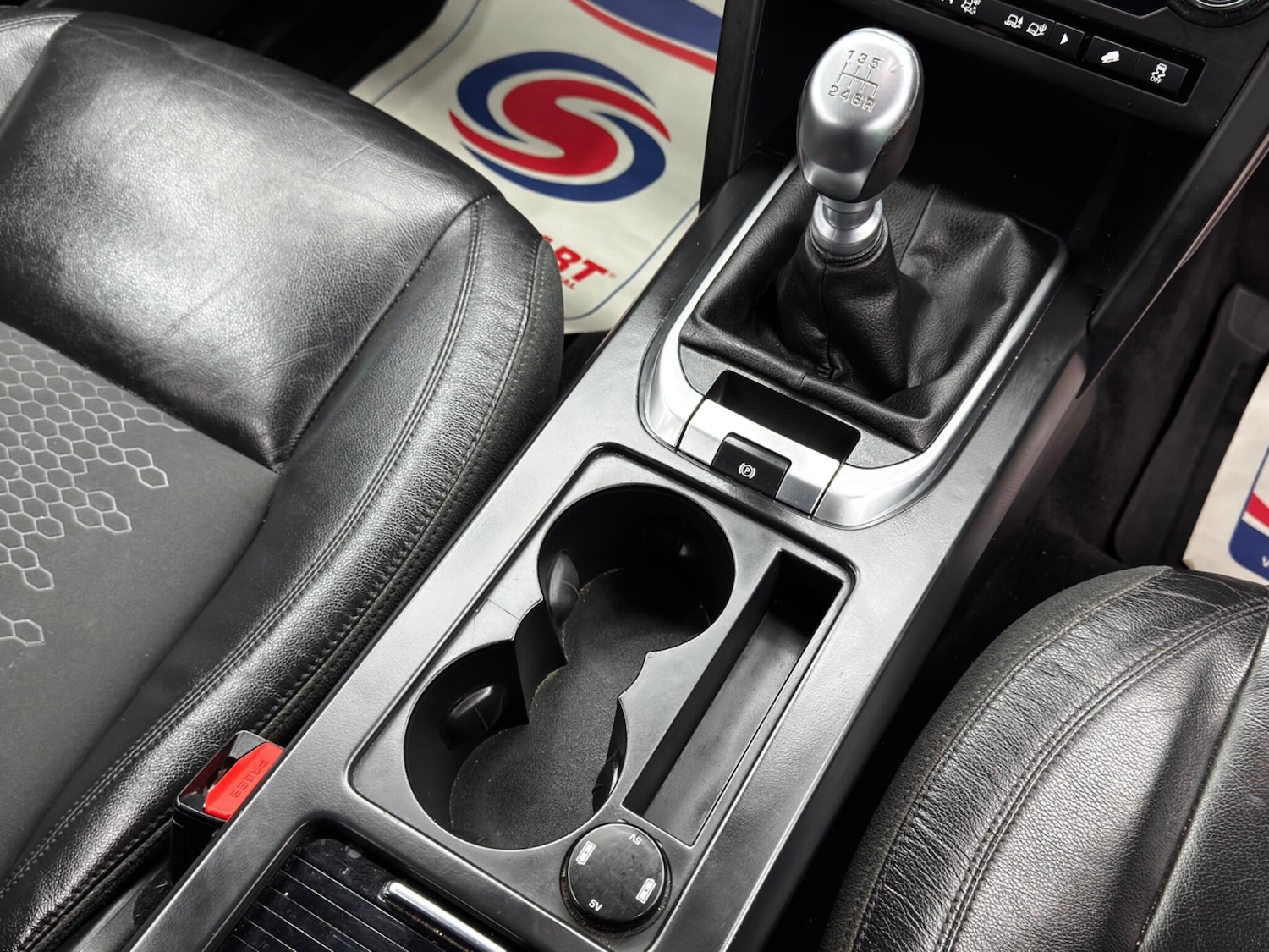 Used Land Rover Discovery Sport 2017 for sale - 76485292: Photo 24