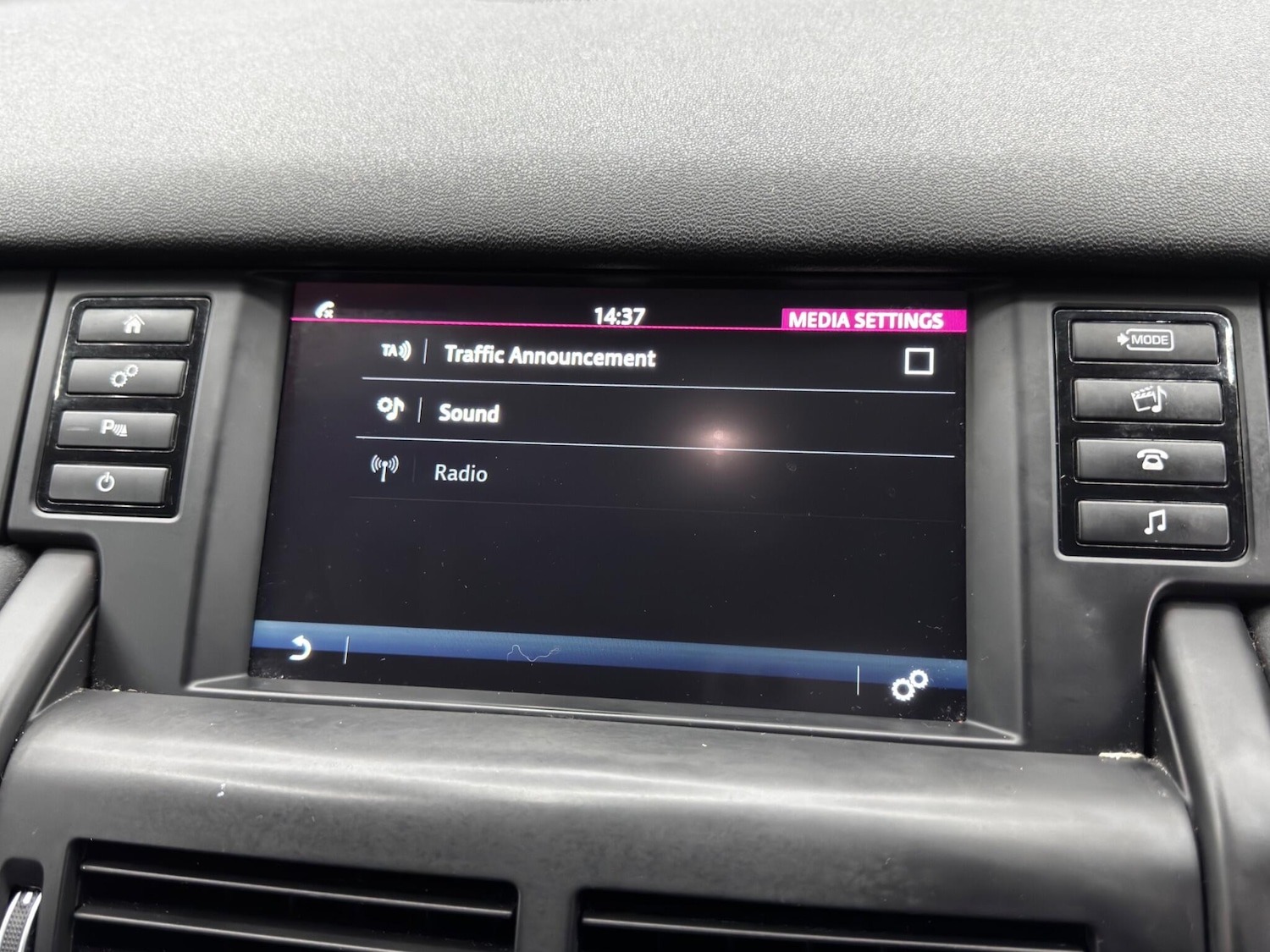 Used Land Rover Discovery Sport 2017 for sale - 76485292: Photo 29