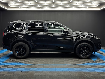 Used Land Rover Discovery Sport 2017 for sale - 76485292: Photo