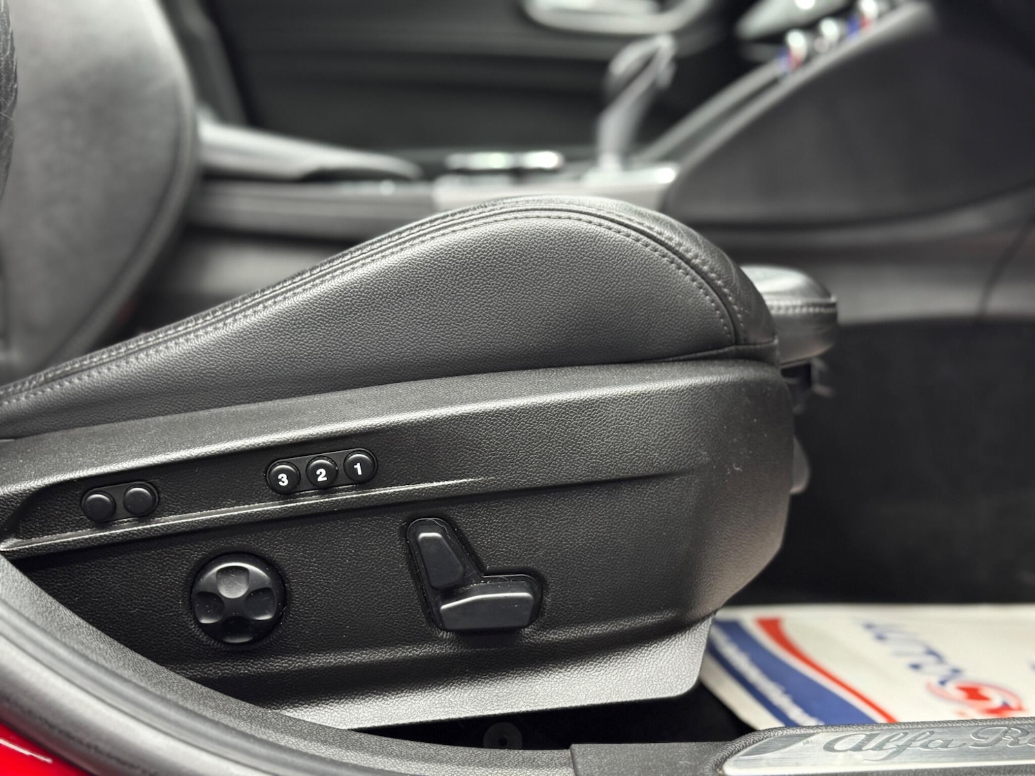 Used Alfa Romeo Giulia 2017 for sale - 78086054: Photo 44