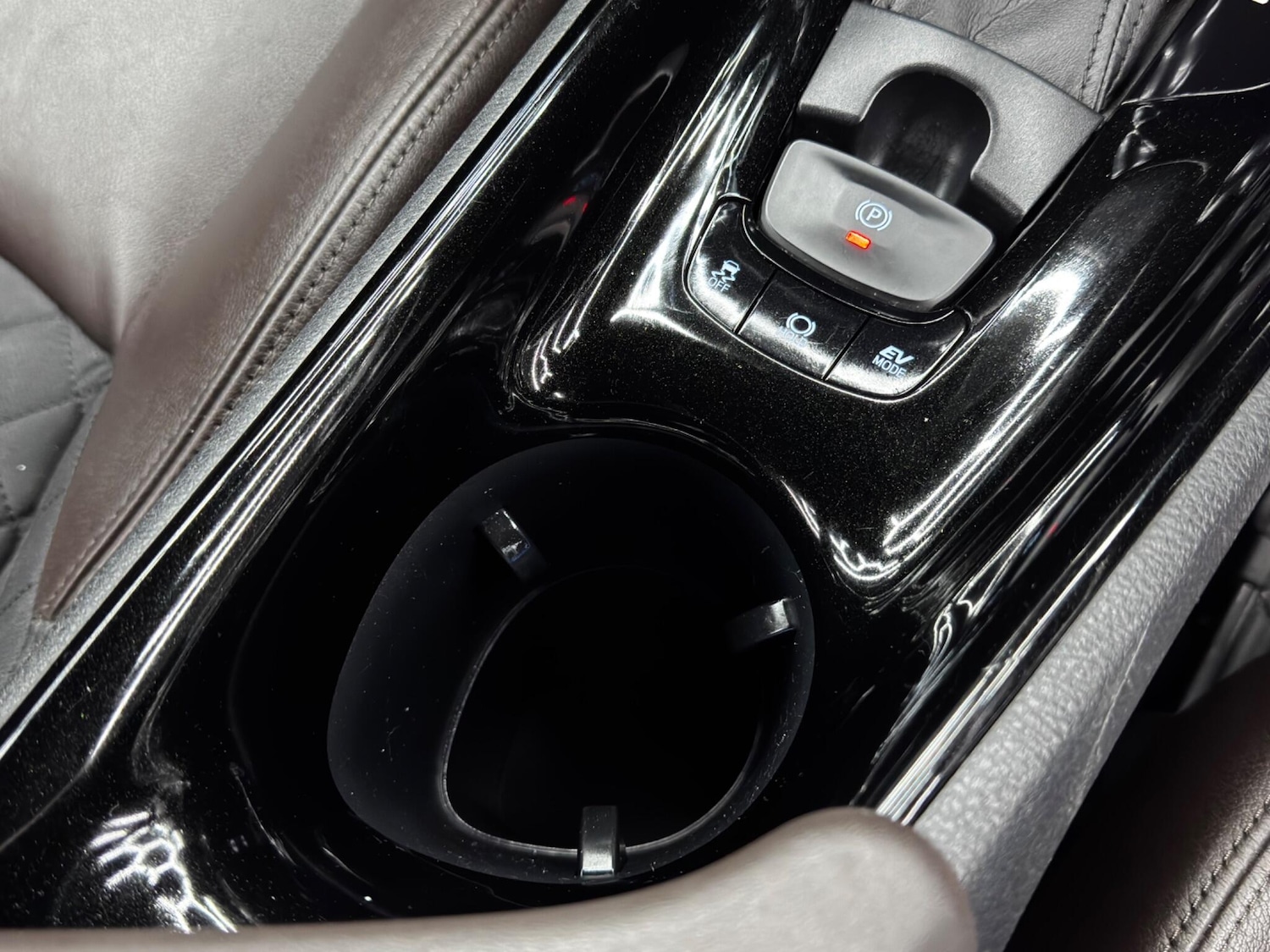 Used Toyota C-HR 2017 for sale - 76473708: Photo 24