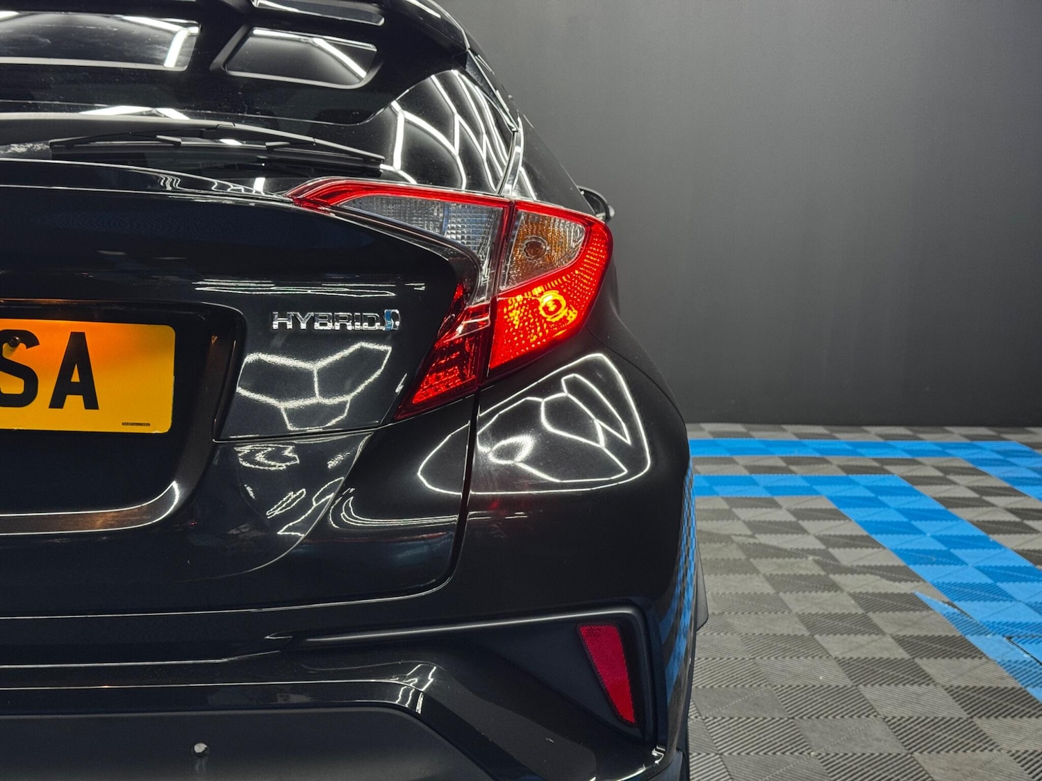 Used Toyota C-HR 2017 for sale - 76473708: Photo 37