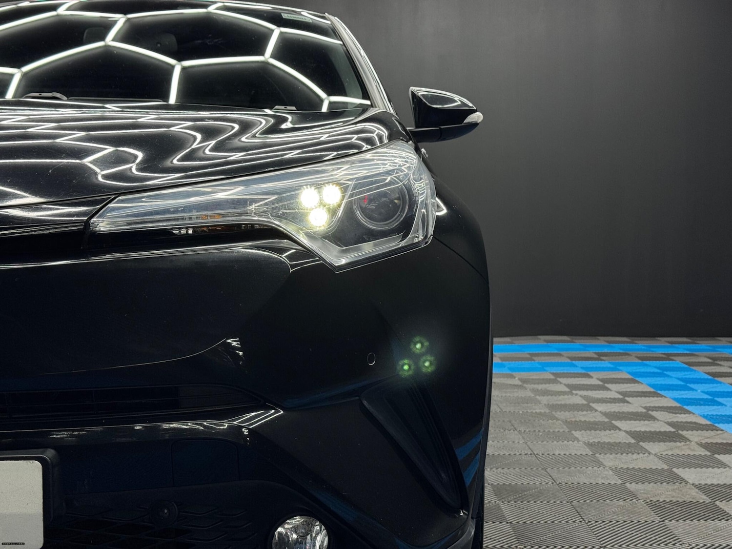 Used Toyota C-HR 2017 for sale - 76473708: Photo 39