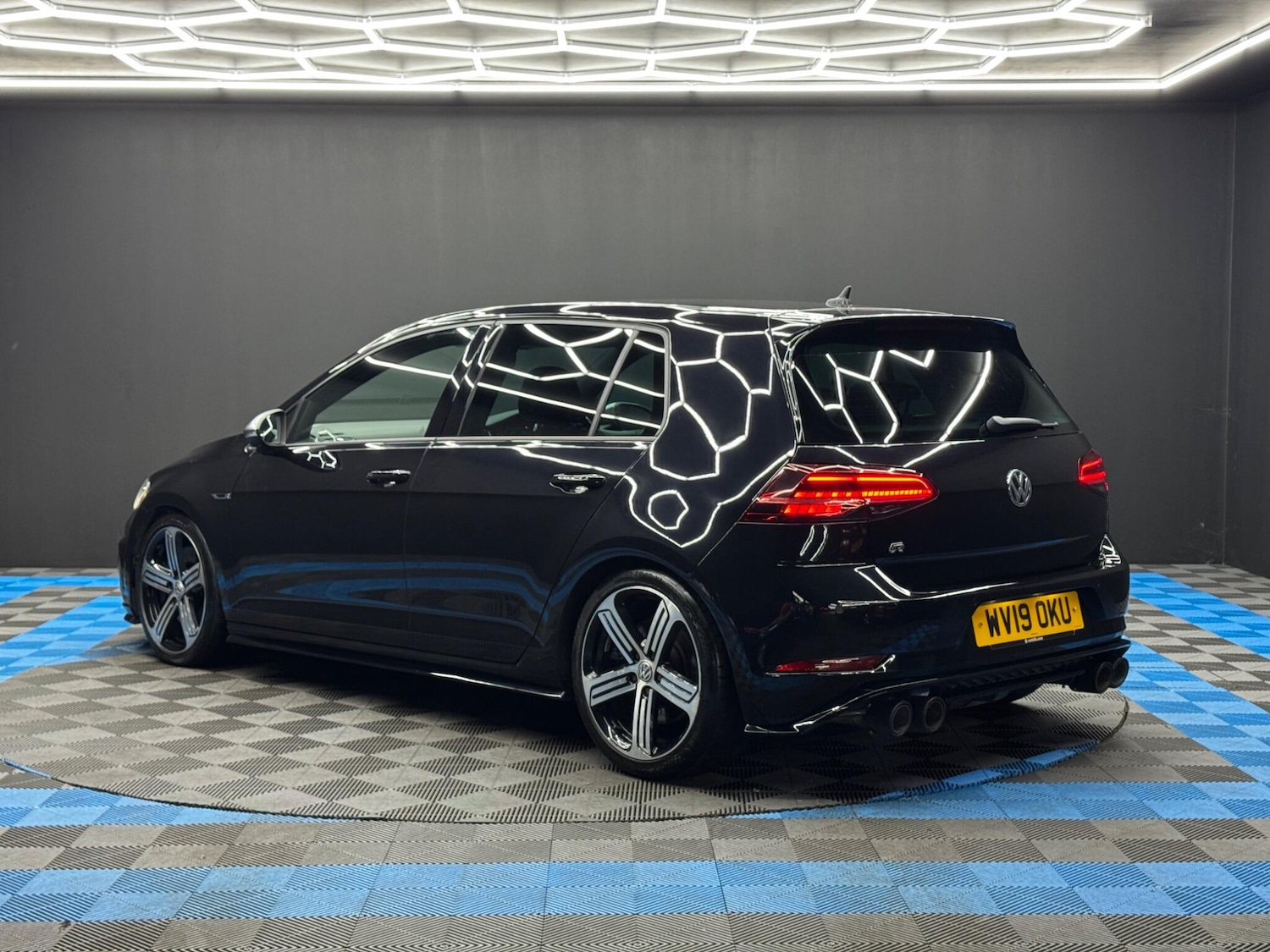 Used Volkswagen Golf 2019 for sale - 76989606: Photo 7