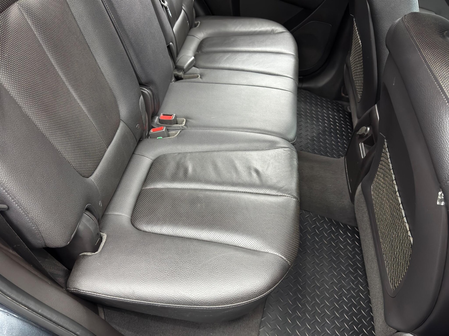 Used Hyundai Santa Fe 2012 for sale - 78058854: Photo 16