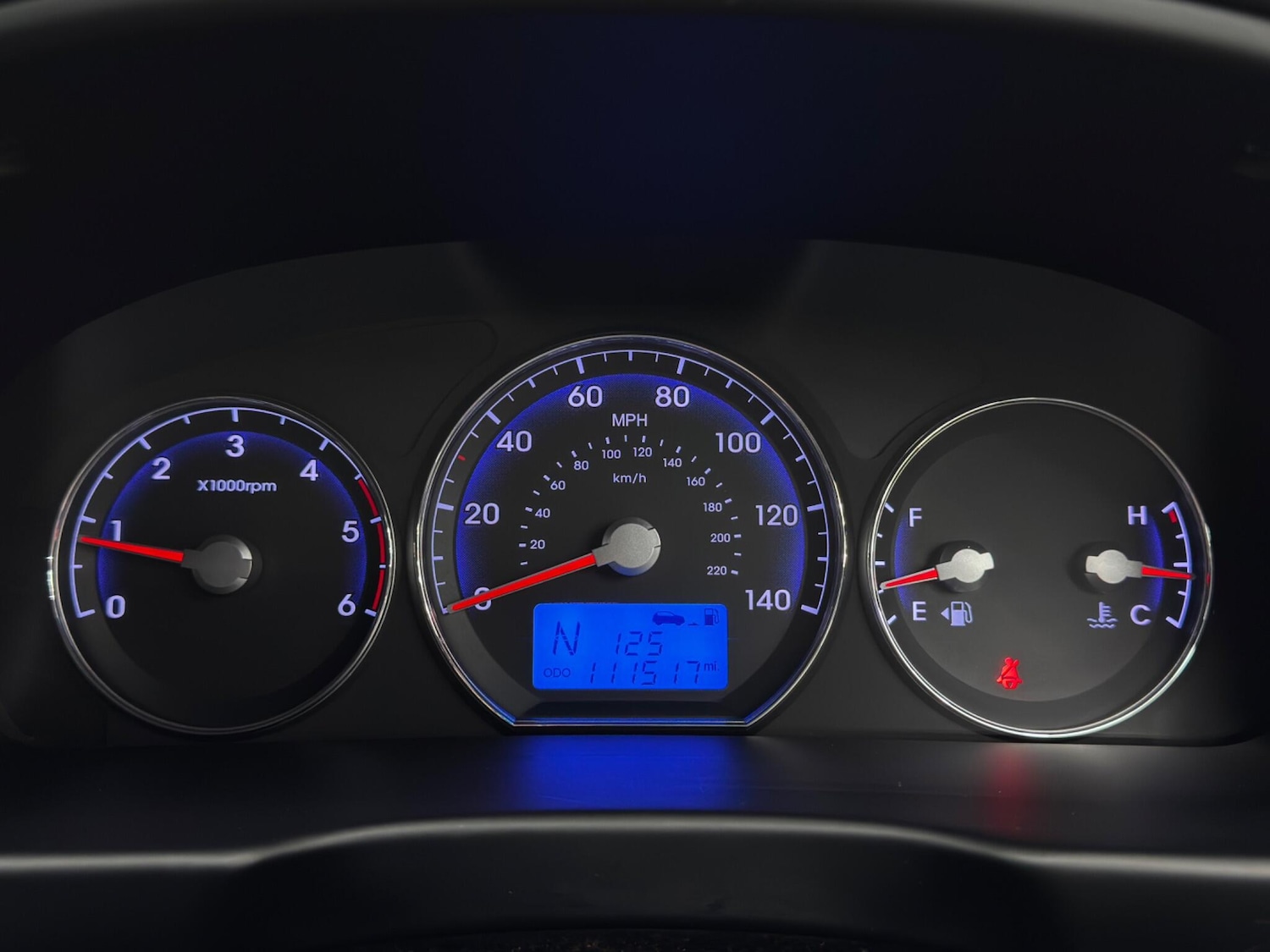 Used Hyundai Santa Fe 2012 for sale - 78058854: Photo 22